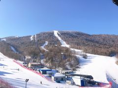 -亚布力新体委滑雪场