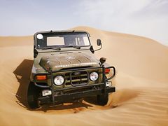 -亿利库布其七星湖沙漠生态旅游区