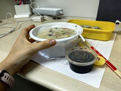 荔湾艇仔粥-卓粤拉肠(红庙店)