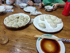 -东来菜馆•手抓海鲜家常菜•海鲜锅贴(鸽子窝店)