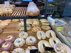 -焙丽拾光(麦凯乐直营店)