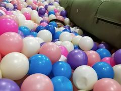 -嘿哟动霸CHUA·新潮玩运动娱乐中心·蹦床滑冰团建乐园