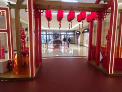 -梅龙镇广场