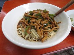 青椒干子肉丝干挑面-五村饭店