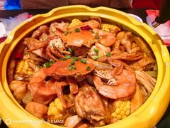 -多嘴超级肉蟹煲(杉杉国潮主题店)