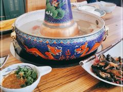 -毛辣果·贵州红酸汤牛肉火锅(西单店)