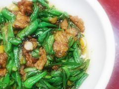 辣椒炒肉-万小金辣椒炒肉(三经路店)