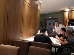 大堂-海底捞火锅鲜切牛肉主题店(长寿路店)