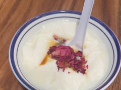 -云阿蛮云南生烫牛肉米线(奉贤路店)