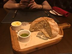 -恰餐厅及酒吧 CHAR Bar & Grill (北京丽都皇冠假日店)