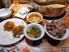 肥牛-蒙肥羊·酸汤潮牛·鲜牛肉火锅烤肉自助(岗顶店)