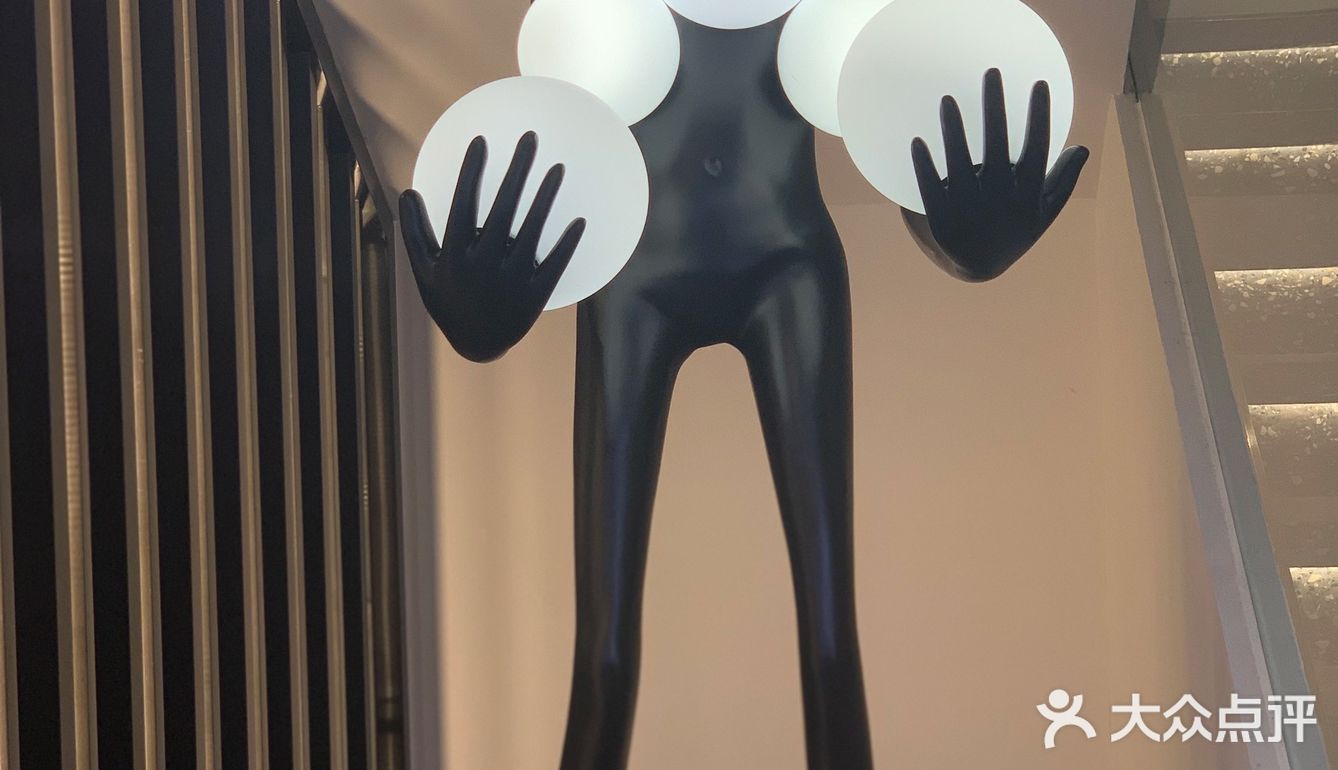 💇秋冬换个新发色|告别枯黄的发尾迎接最初的美发[加油]