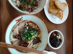 -刘聋子粉馆(张家界总店)
