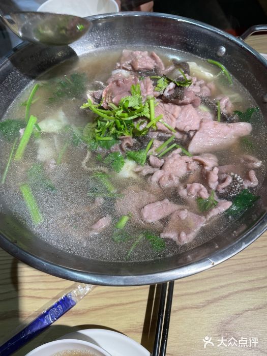 明瓦廊美食街图片