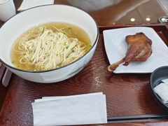 -百年老字号·观振兴蟹黄面·三虾面·苏式面(观前街富仁坊巷店)