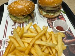 -The Habit Burger Grill 哈比特汉堡(爱琴海店)