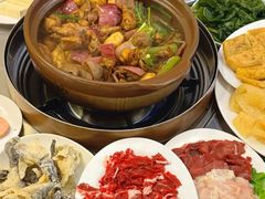 -胡须佬鸡煲四季火锅店(石厦西村直营店)