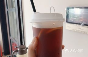 Signature Hand-Pressed Lemon Tea