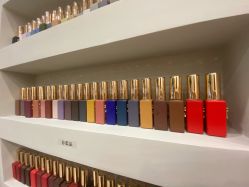 -进巍美甲美睫店