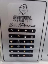 -AI艾耳·专业手工耳洞·穿孔美学馆