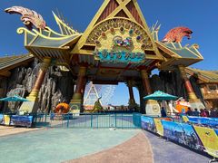 -七彩云南欢乐世界