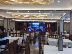 -怡园饭店-餐厅(四望亭店)