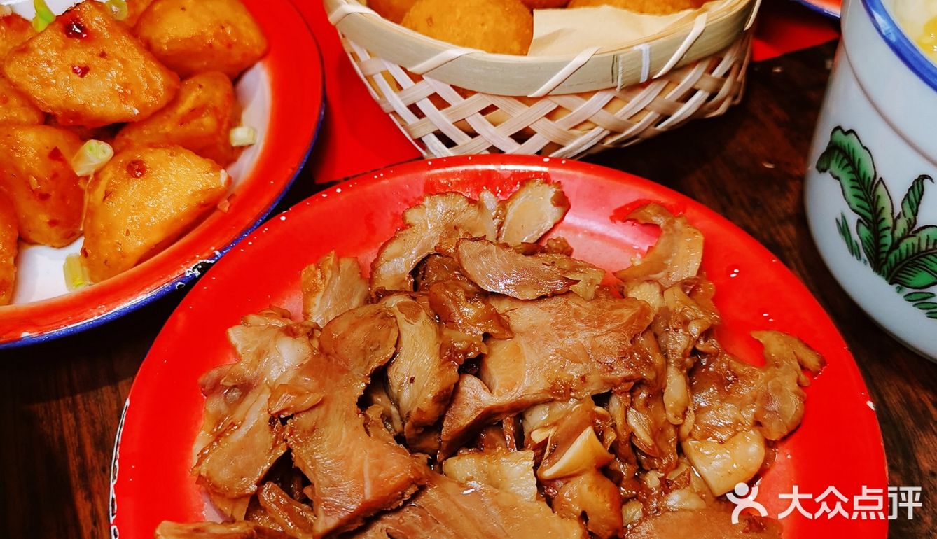 🎈地气小吃魅力大🔥上班族的吃喝据点🍜