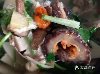 闽南有道名菜,曰“佛跳墙”,名字取得动感十足