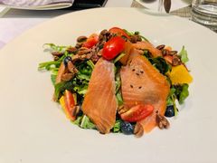 烟熏三文鱼香橙沙拉-at cafe 意大利餐厅(集美店)