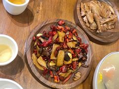 -隔壁老王·家常云南菜(皇冠店)