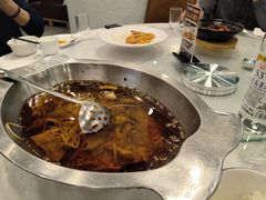 -鑫巴蜀小镇 · 水煮鱼专研店(玉桥店)
