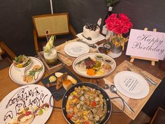 -Mark&Mars Restaurant