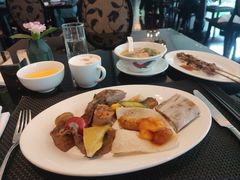 -圣丰索菲特·2 On 988 Café 自助餐厅