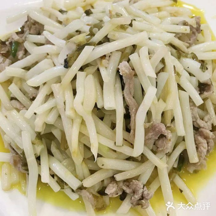 品鲜村农家菜·阳澄湖大闸蟹(总店)雪菜芦苇根炒肉丝图片