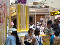 -Inside Scoop Suria KLCC