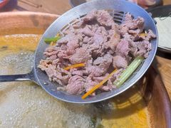 -洱火云南酸菜牛肉火锅(石景山当代商城店)