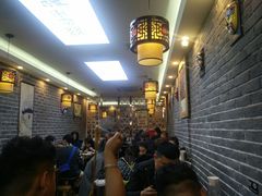 等位区-曹丞相·地锅鸡·地锅鱼(武林店)