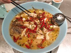 -姚姚酸菜鱼·金戈戈香港豉油鸡(喜荟城联名店)