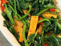 -汗腾格里·风味餐厅(新疆驻京办店)