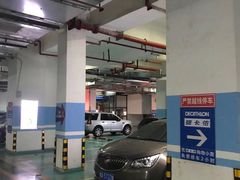 -迪卡侬(燕山店)