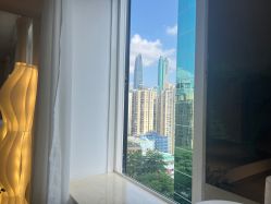 -闺蜜瑜伽·普拉提女性塑形馆