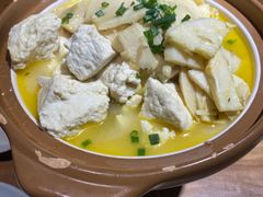 -头上红煨盐鸡·非遗院子餐厅