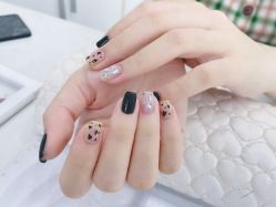 -H12 STAR日式美甲美睫专门店