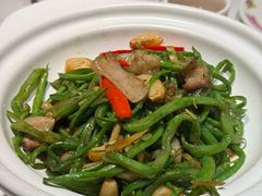 -炆艺乳鸽·煲仔饭大排档(望京来广营店)