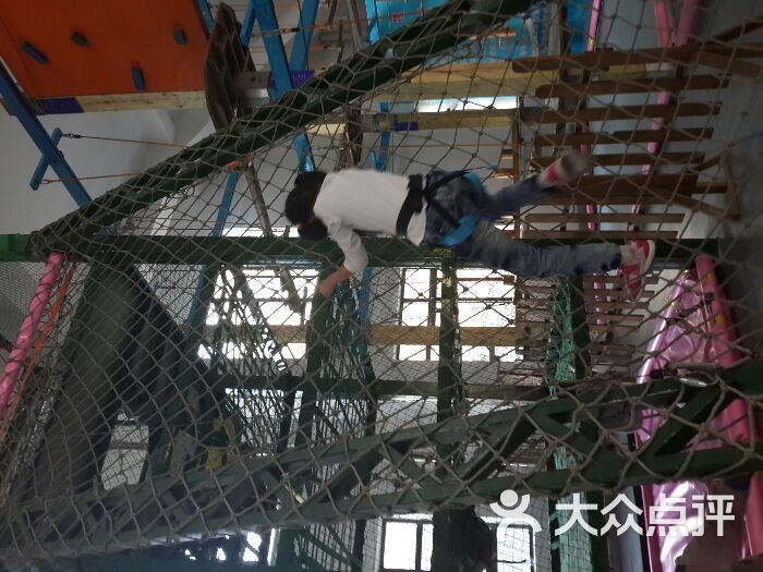 哈皮小孩儿童运动探索乐园