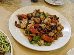 -鑫渔港海鲜本地菜·山海关浑锅(东戴河店)