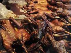 -狗撵鸭(泰山公寓店)