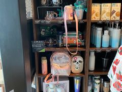 零售区-星巴克臻选(威海威高广场店)