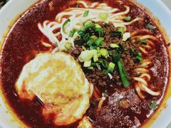 招牌传统麻辣面-聚合鑫东北熏酱熟食麻辣面(长阳店)