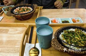Tujia Sour Cabbage and Potato Rice